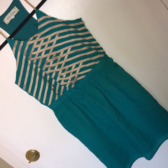 Francesca’s Emerald Gold Ribbon Dress - Picture 2 of 5